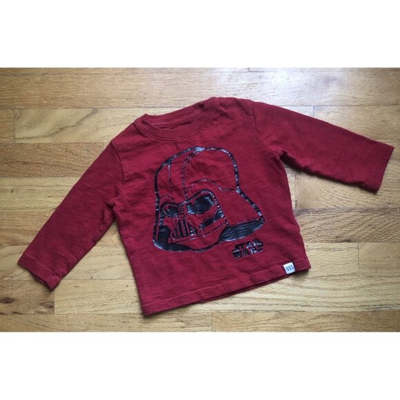Gap 12-18M Red Star Wars Darth Vader Long Sleeve - Picture 1 of 4